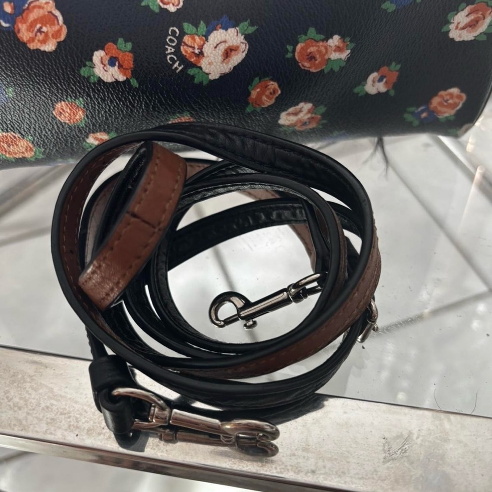 Read First Before Purchasing!!! Coach Mini Bennett Satchel - Picture 2 of 6